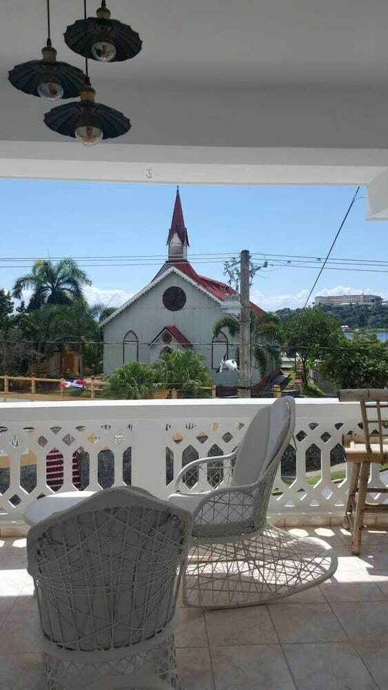 Hotel Casa Docia Samana