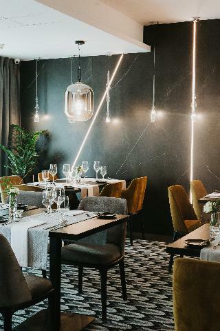 Garden Square Hotel