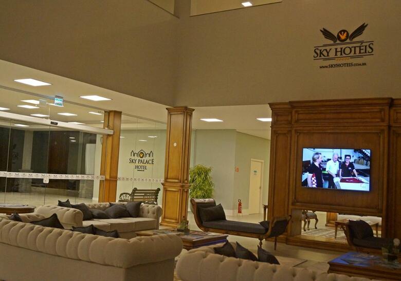 Sky Palace Hotel