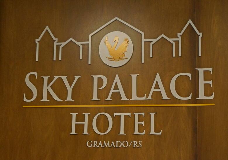Sky Palace Hotel
