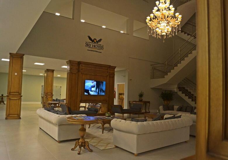 Sky Palace Hotel