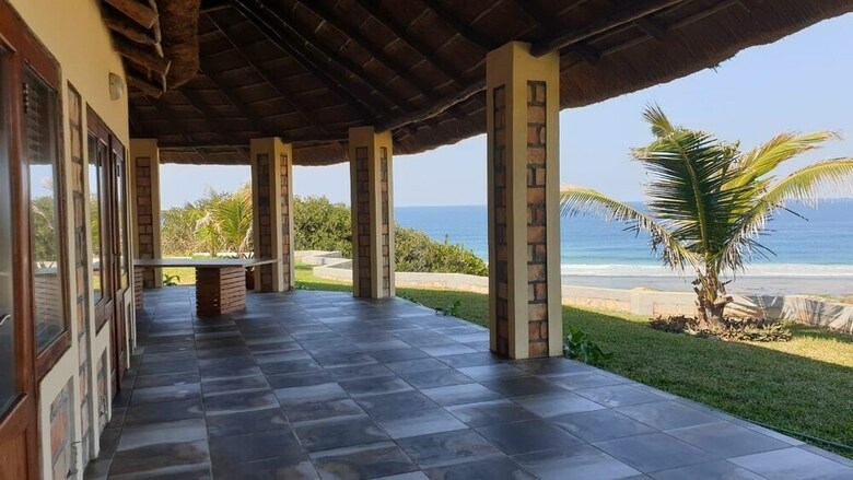 Posada Oyster Bay Estate