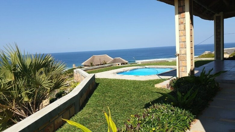 Posada Oyster Bay Estate