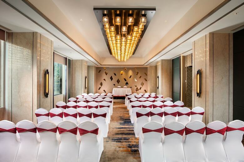 Hotel Royal Hometel Suites