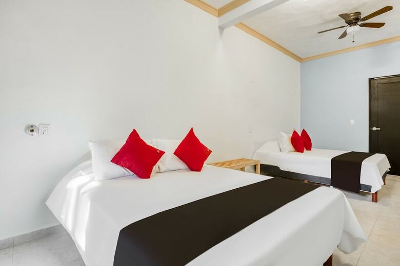 Hostal Capital O Arco Maya