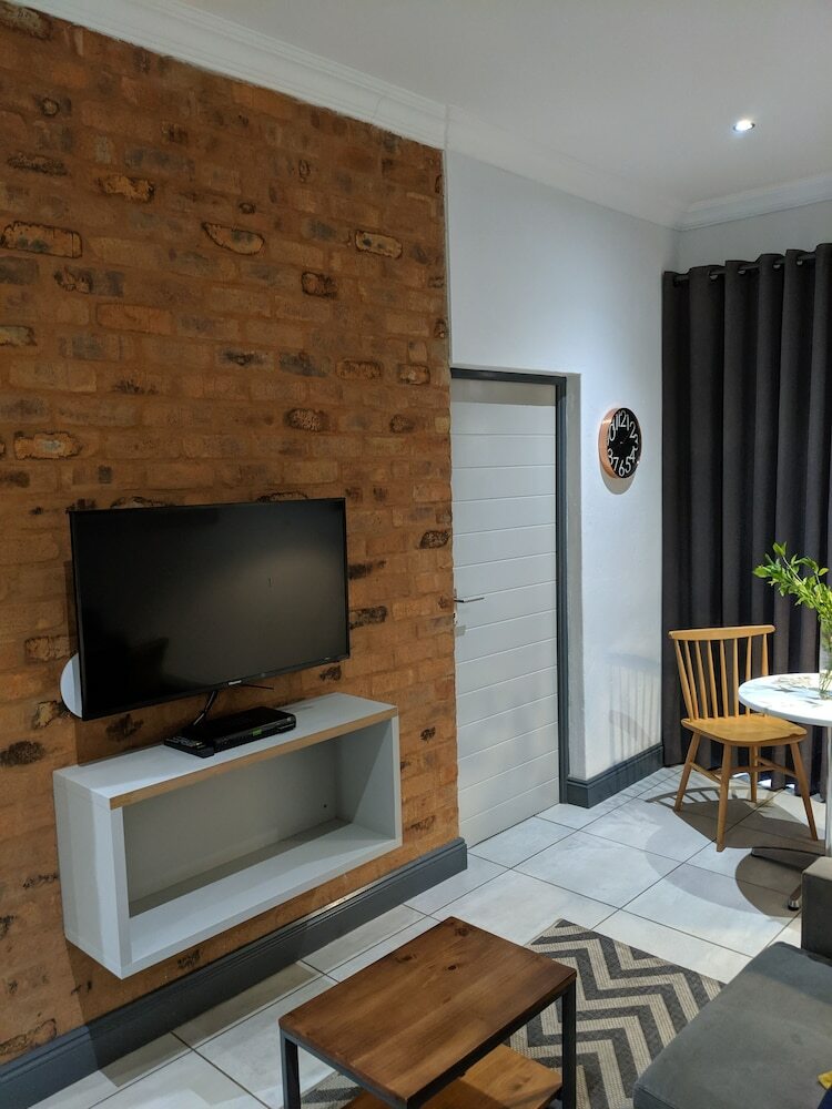 Junction 502 Apartments