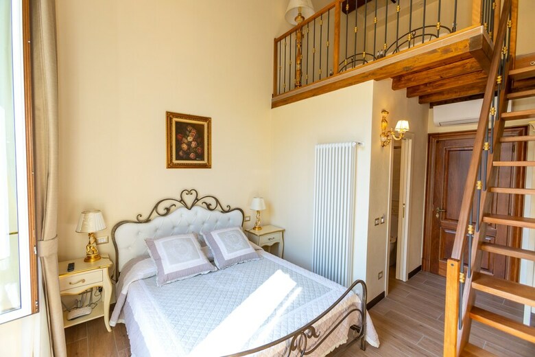 Hotel Kings Home In Rome