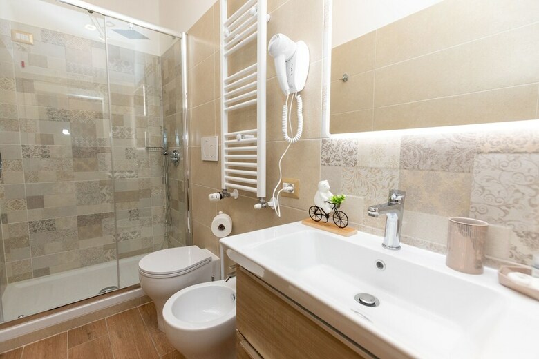 Hotel Kings Home In Rome