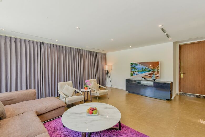 The Five Villas