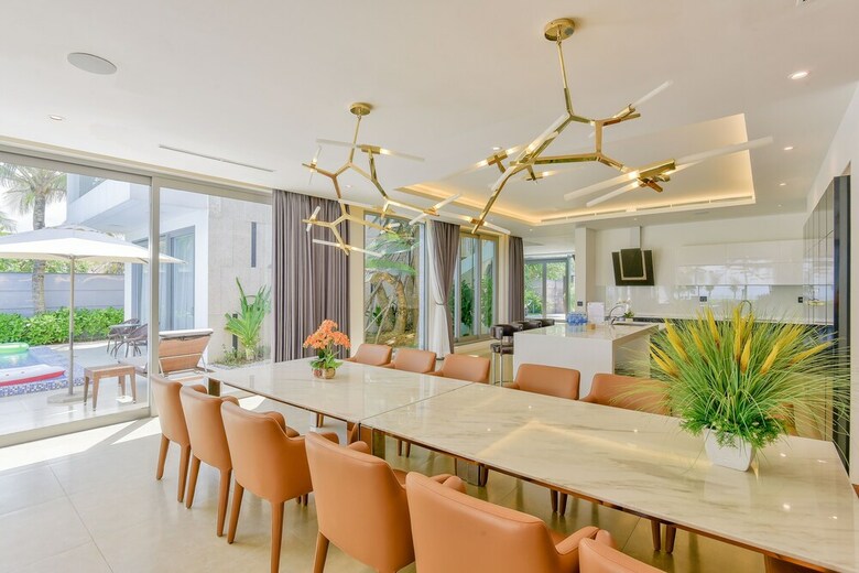 The Five Villas