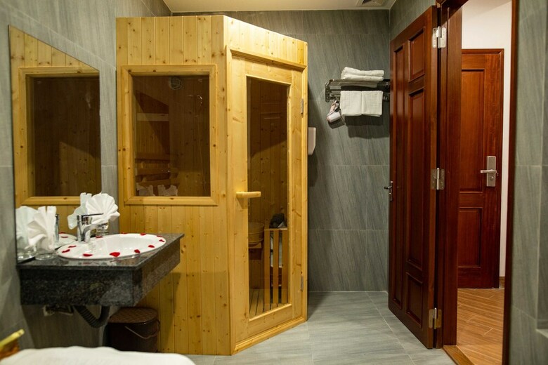Thanh Van Hotel