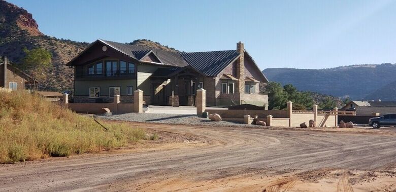 Posada Zion Cliff Lodge