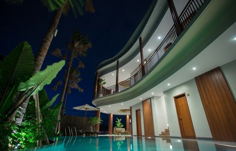 Hotel Curve House Umalas