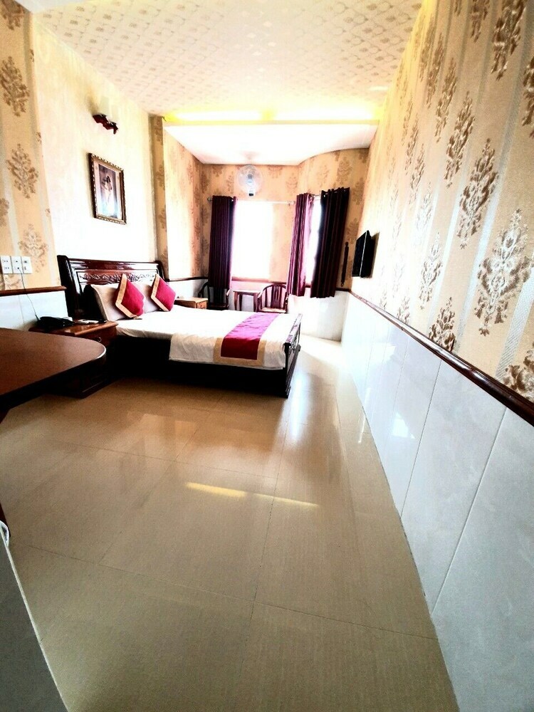 Nhu Y 2 Hotel