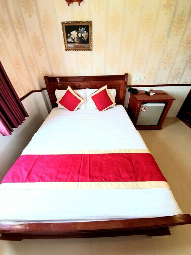 Nhu Y 2 Hotel