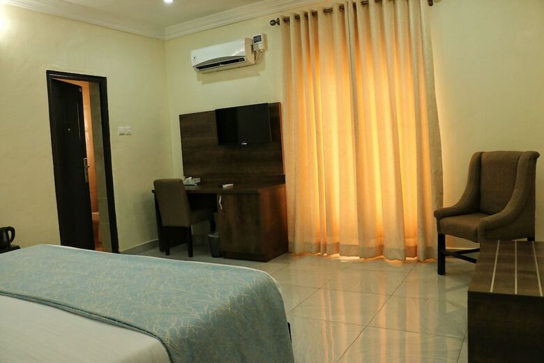 Hotel Bayse One Premium