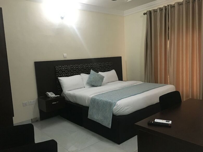 Hotel Bayse One Premium