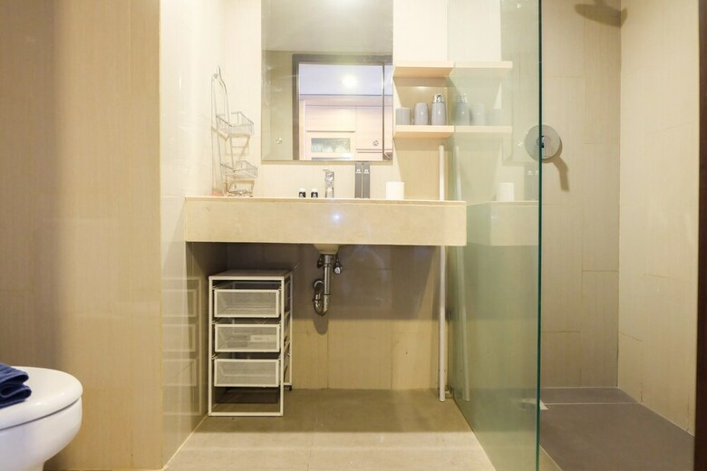 Best Location Studio H Residence Apartment
