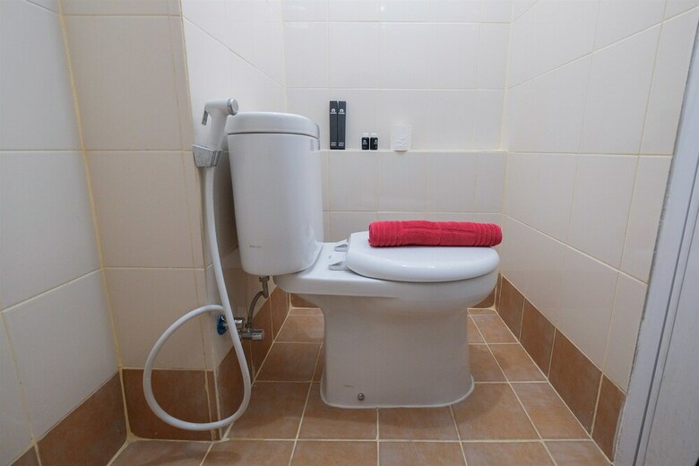 Best Deal Studio Bassura Apartment