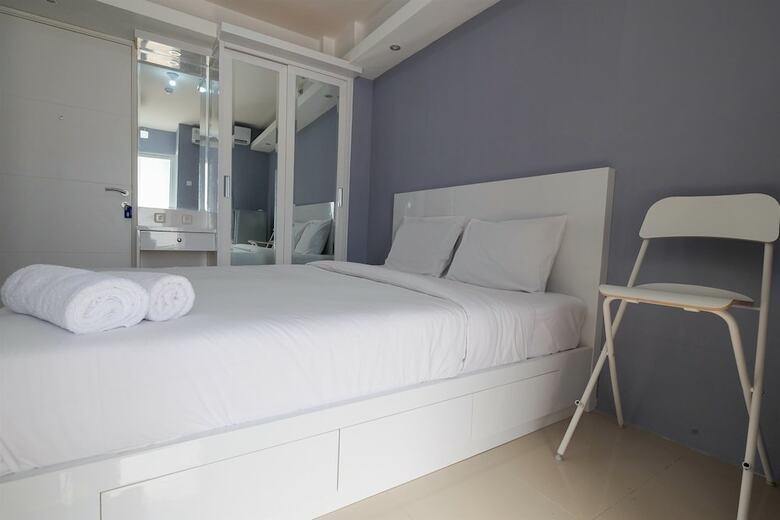 Best Deal Studio Bassura Apartment