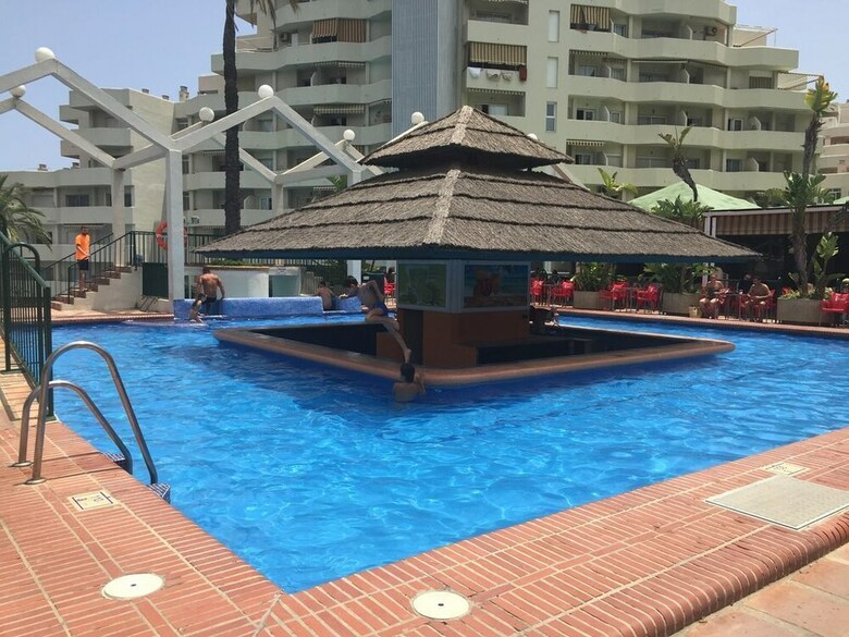 Malagasuite Benalbeach Paradise Apartment