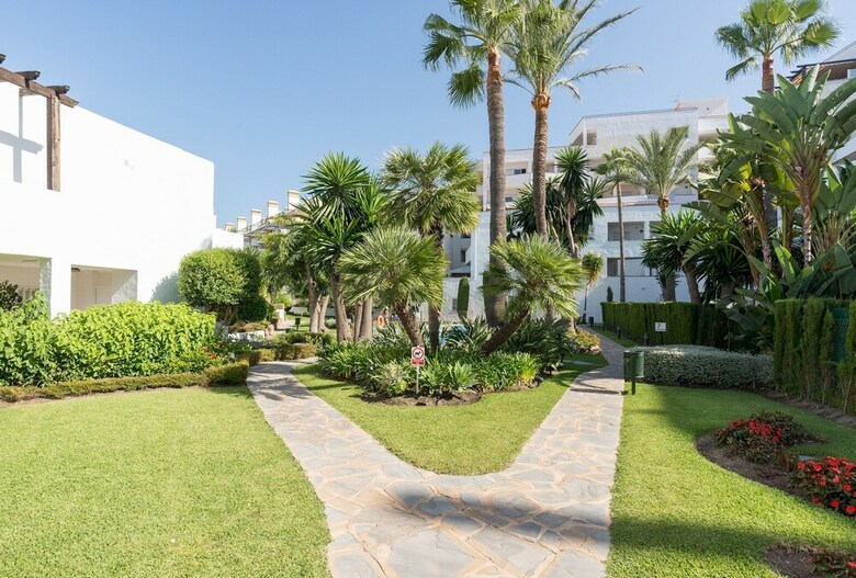 Malagasuite Marbella Solarium & Pool Apartment