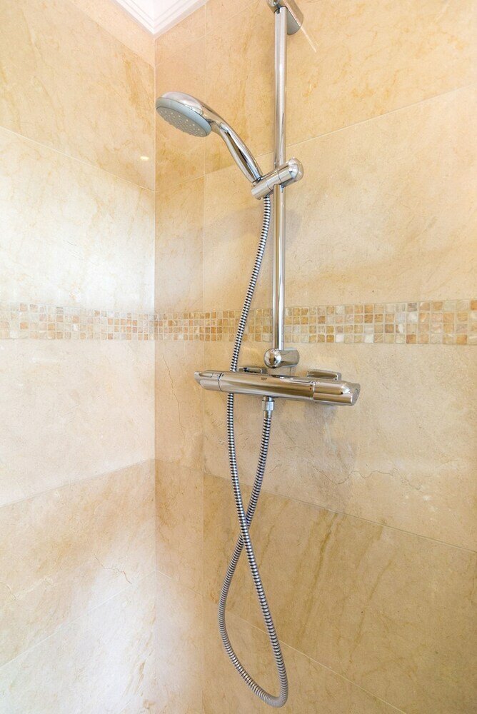 Malagasuite Marbella Solarium & Pool Apartment