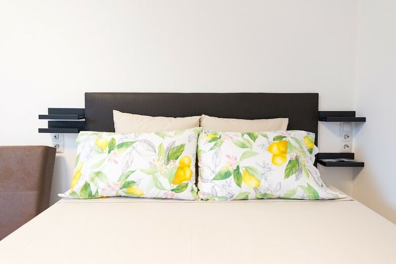 Malagasuite Fuengirola Holiday Apartment
