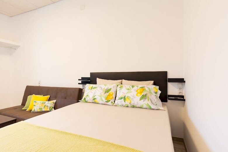 Malagasuite Fuengirola Holiday Apartment