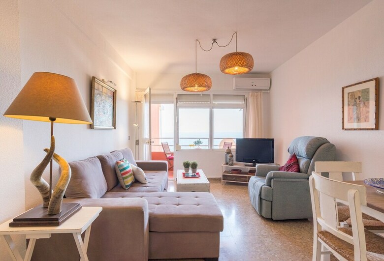 Malagasuite Beach Viewpoint Apartment