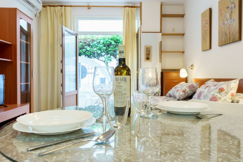 Malagasuite Studio On The Beach Apartment