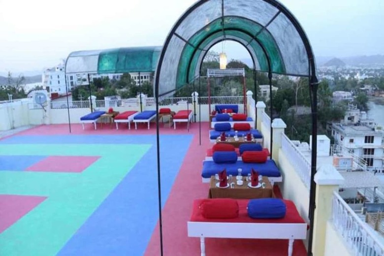 Hotel Ambavgarh Palace