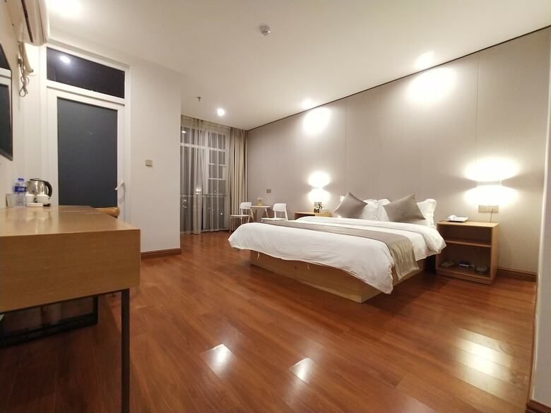 Kbl Hotel