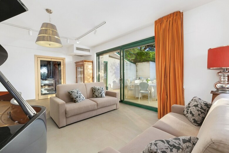 Villa Elia