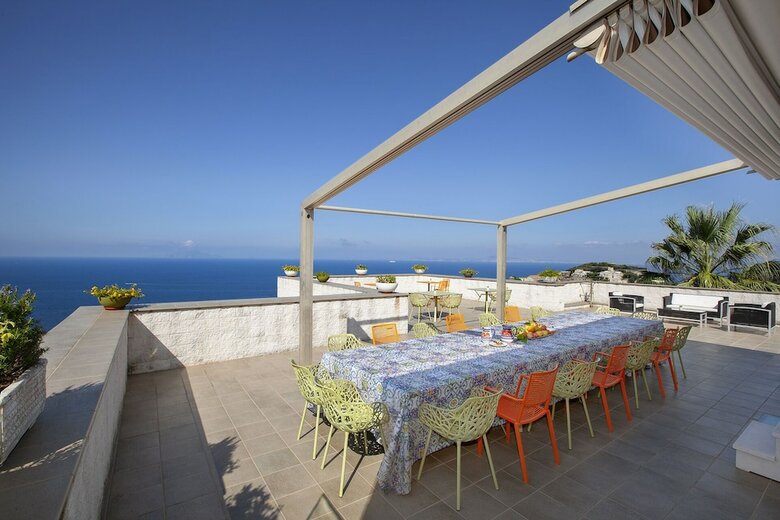 Villa Elia