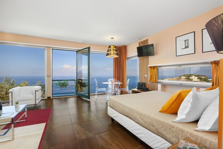 Villa Elia