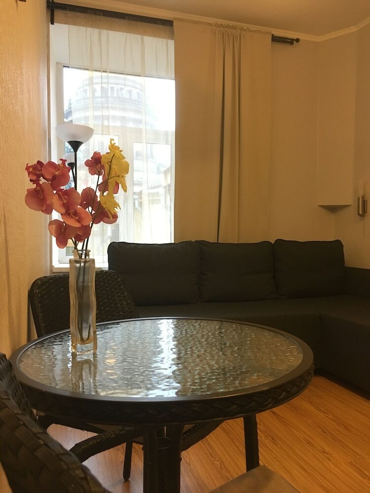 Dekabrist Inn Apartments
