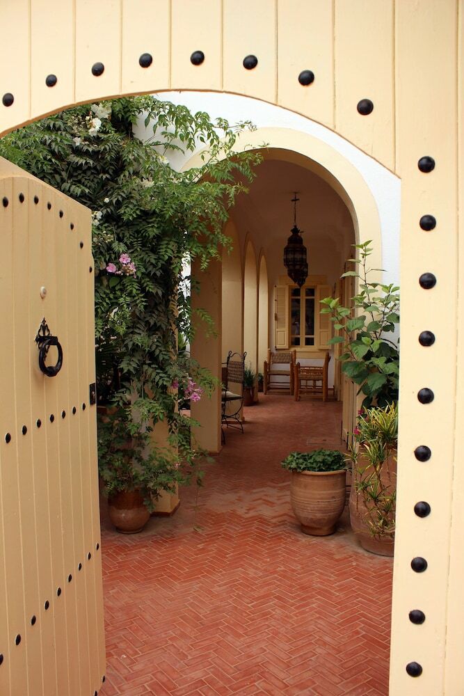 Hotel Tifawin Home & Garden