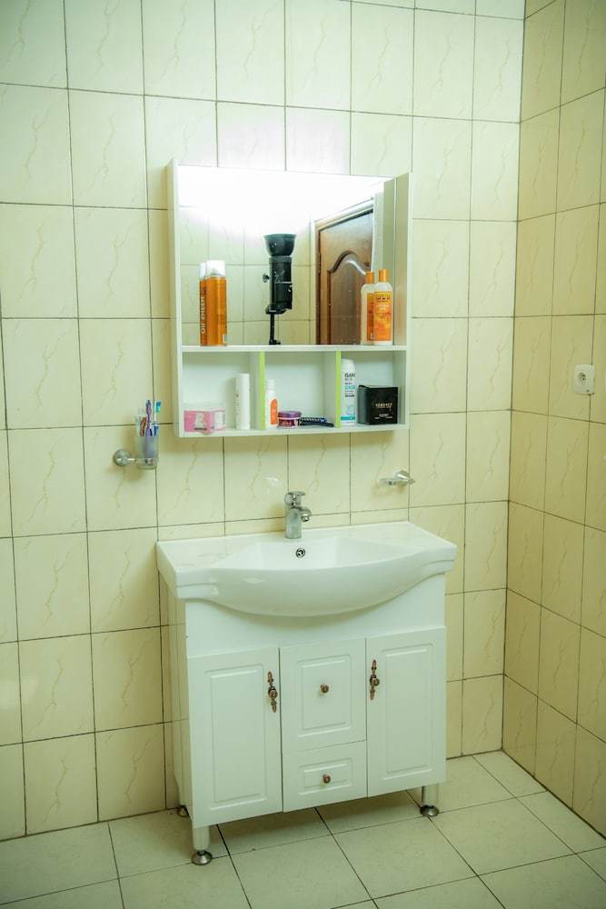 Hotel Gaju House