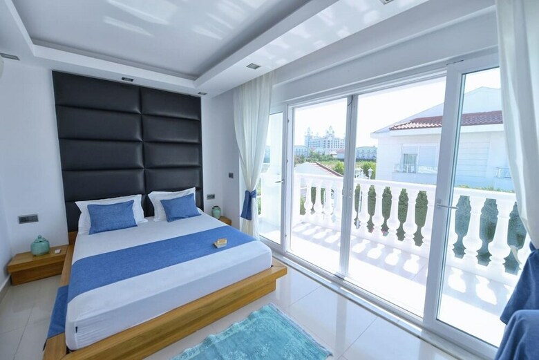 Private Luxury Villa