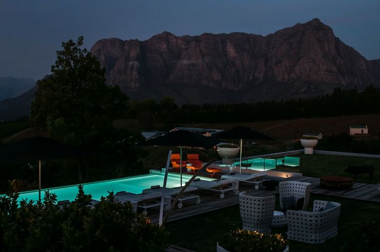 Hotel Clouds Estate