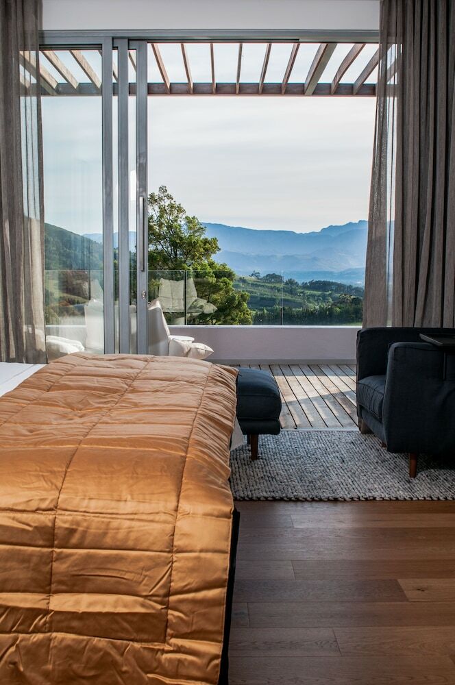 Hotel Clouds Estate