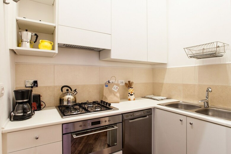 Fully Equipped Apartment In Vicolo Della Torretta