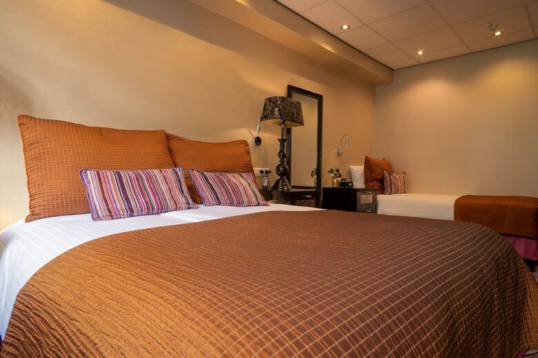 Hotel Sebastian's