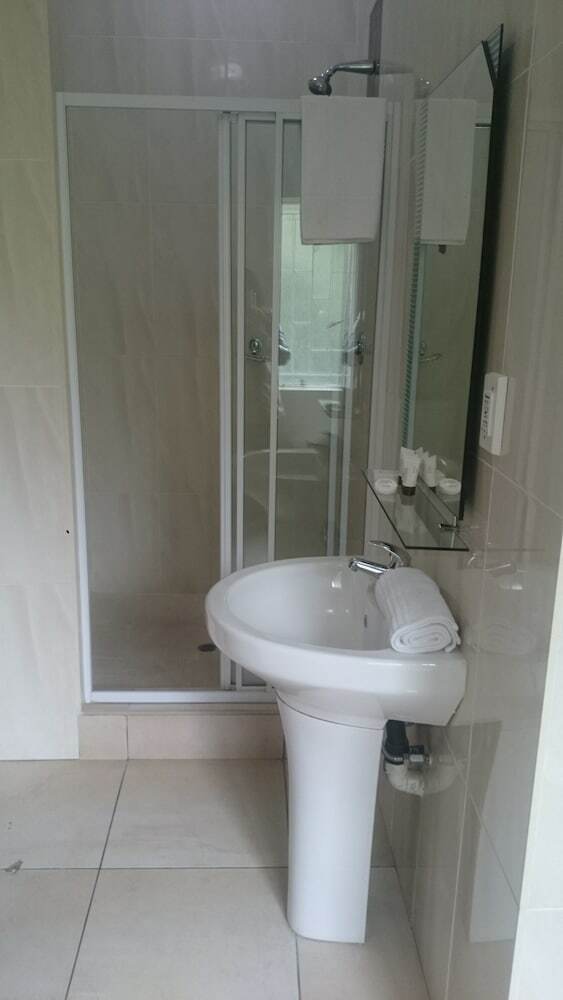 Hotel Global Village Guest House