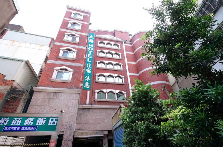 Majesty Hotel