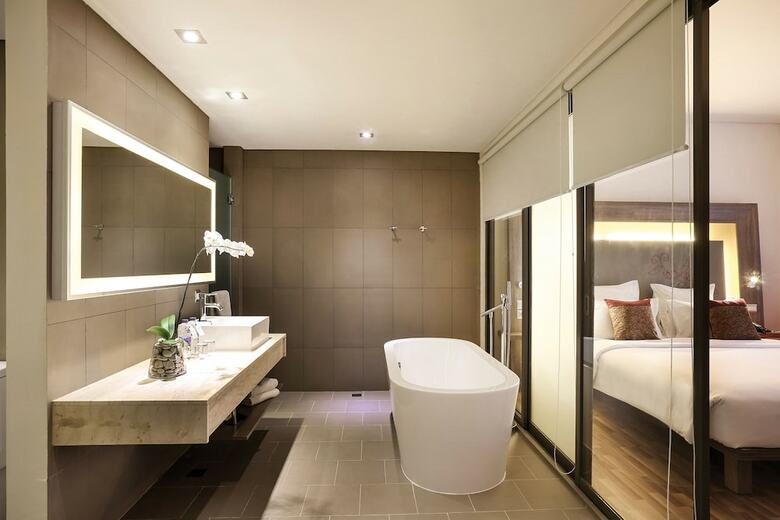 Novotel Bangka Hotel & Convention Centre