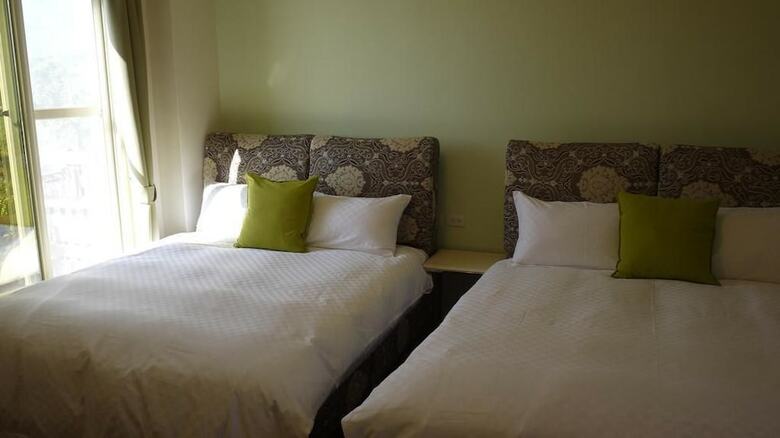 Bed & Breakfast Flower 280