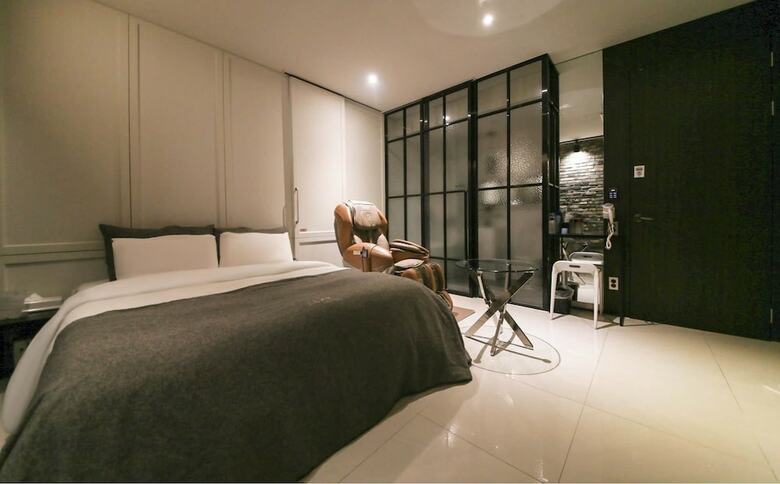 Lexy Hotel