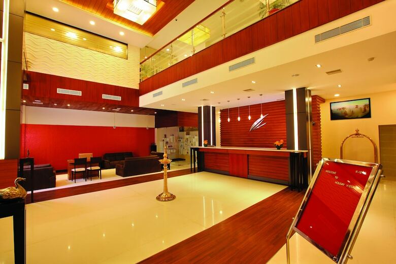 Hotel Holiday Vista